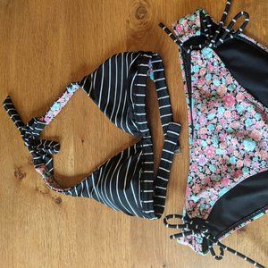 Roxy reversible bikini